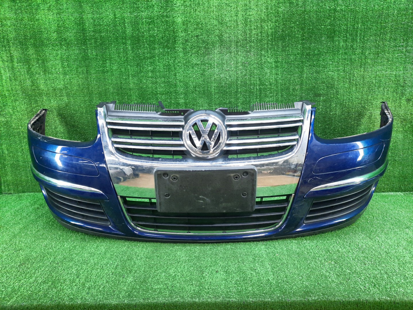 Бампер передний VOLKSWAGEN GOLF, JETTA MK5, 1K5, 1K1, A5, 1K2 13559 1 ракурс