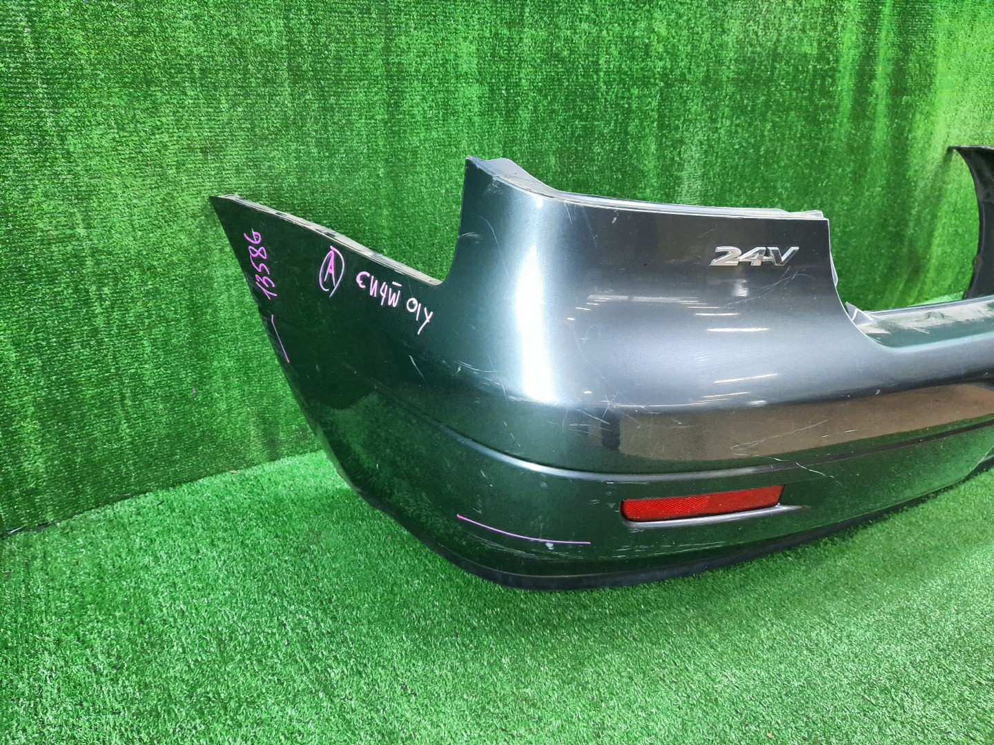 Бампер задний MITSUBISHI AIRTREK, OUTLANDER CU2W, CU4W, CU5W 13586 2 ракурс Бампер задний MITSUBISHI AIRTREK, OUTLANDER CU2W, CU4W, CU5W 13586 2 ракурс