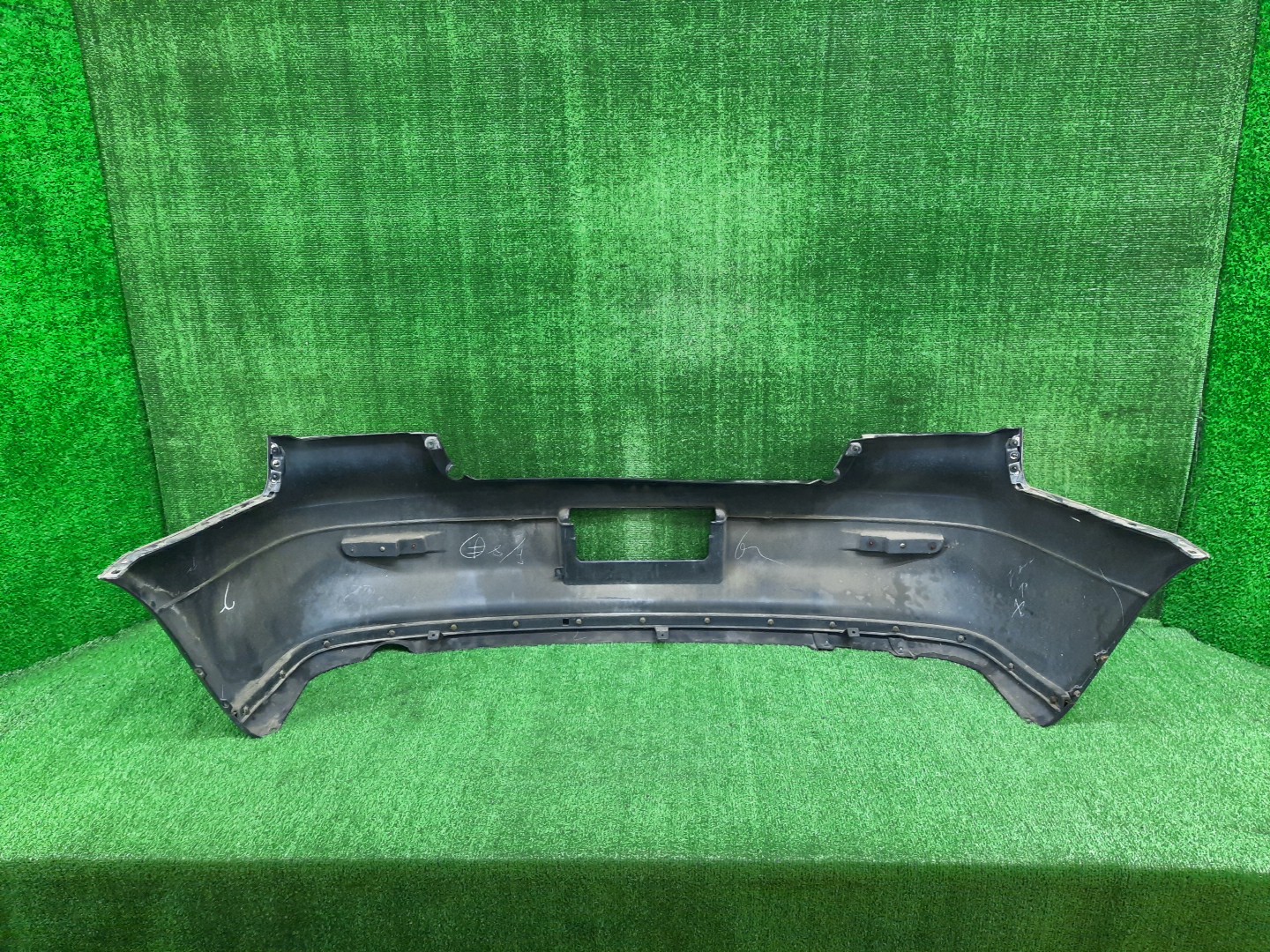 Бампер задний MITSUBISHI AIRTREK, OUTLANDER CU2W, CU4W, CU5W 13586 5 ракурс Бампер задний MITSUBISHI AIRTREK, OUTLANDER CU2W, CU4W, CU5W 13586 5 ракурс