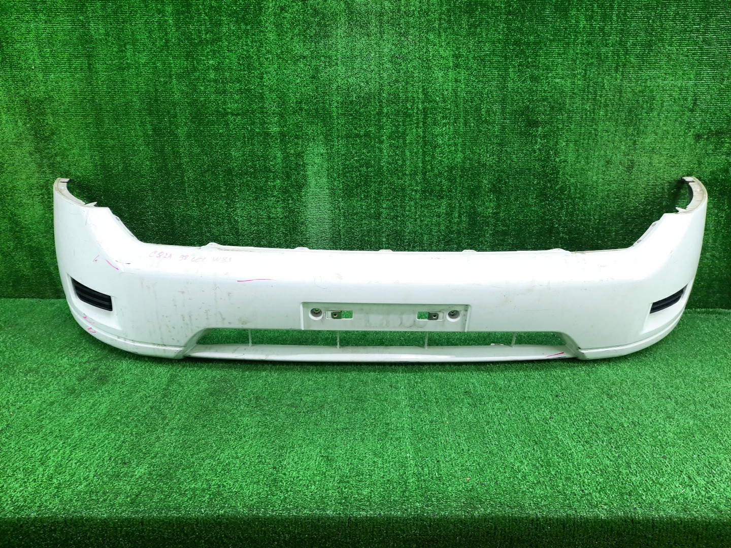 Бампер передний MITSUBISHI MIRAGE DINGO CQ2A 13593 1 ракурс