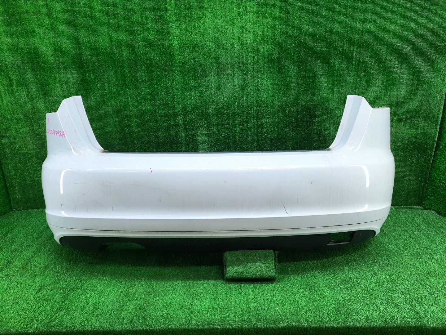 Бампер задний AUDI A3 8P1 13618 1 ракурс