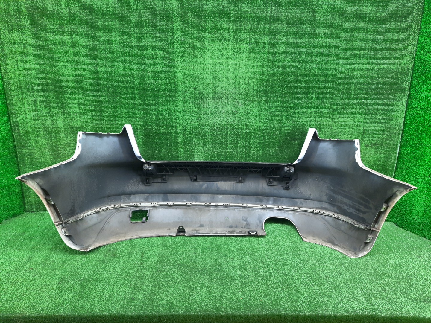 Бампер задний AUDI A3 8P1 13618 4 ракурс