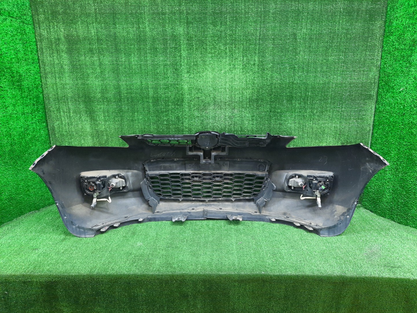 Бампер передний MAZDA CX-7 ER3P 13696 4 ракурс