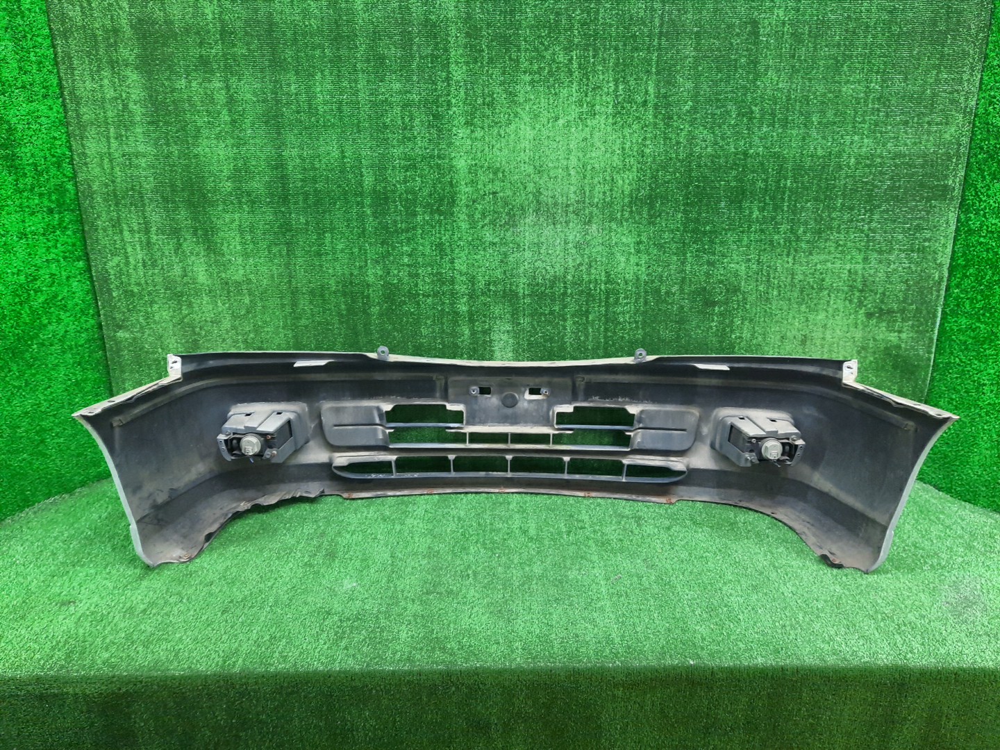 Бампер передний NISSAN PRESAGE U30, NU30, TU30, TNU30, HU30, VNU30, VU30 13697 4 ракурс
