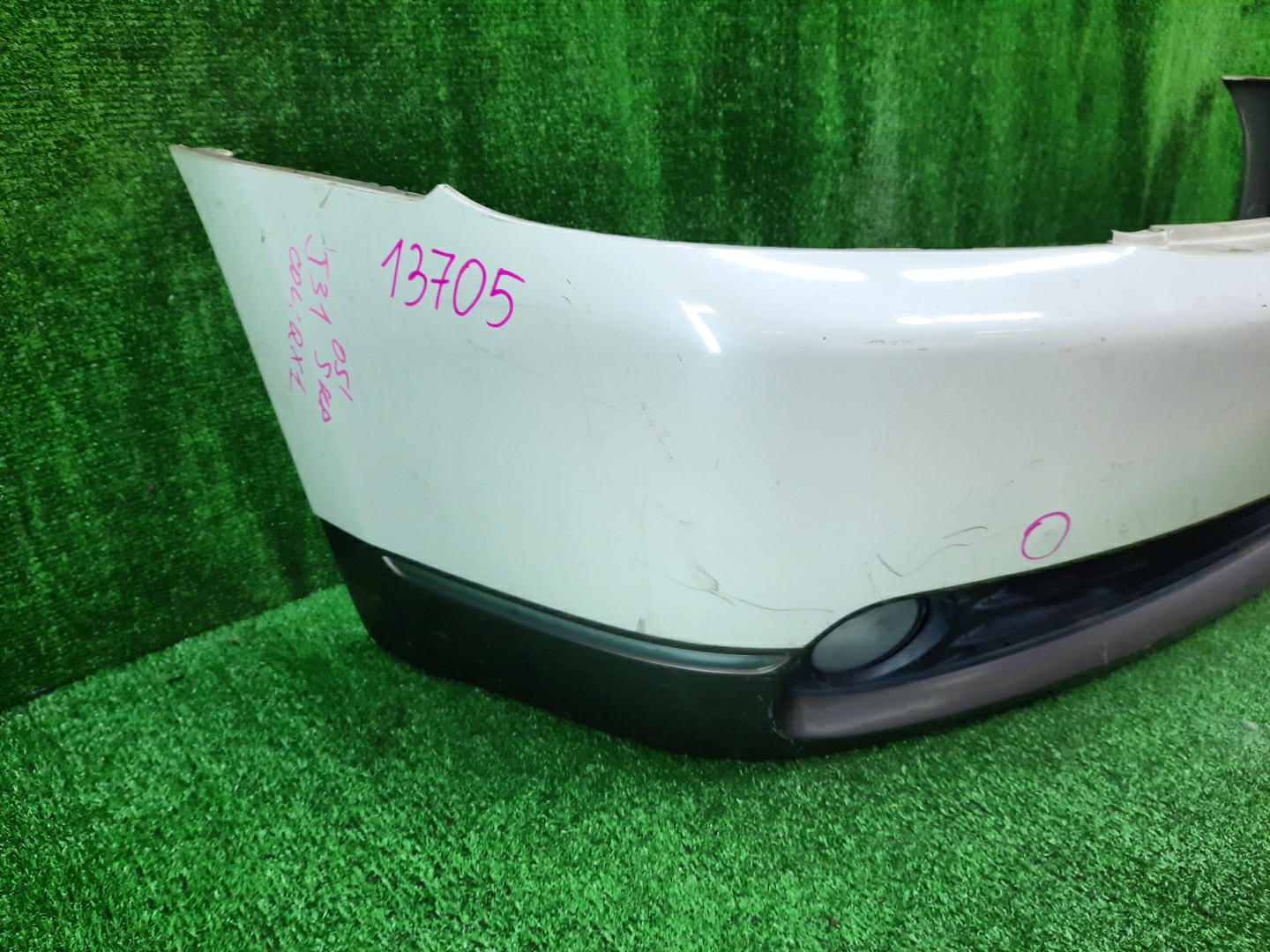 Бампер передний NISSAN TEANA J31, PJ31, TNJ31 13705 3 ракурс