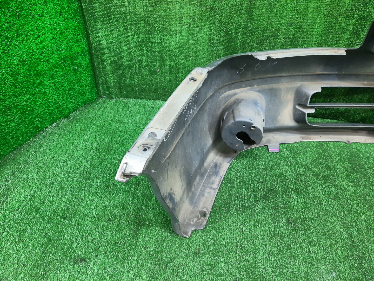 Бампер передний NISSAN EXPERT VENW11, W11, VEW11, VW11, VNW11 13708 5 ракурс