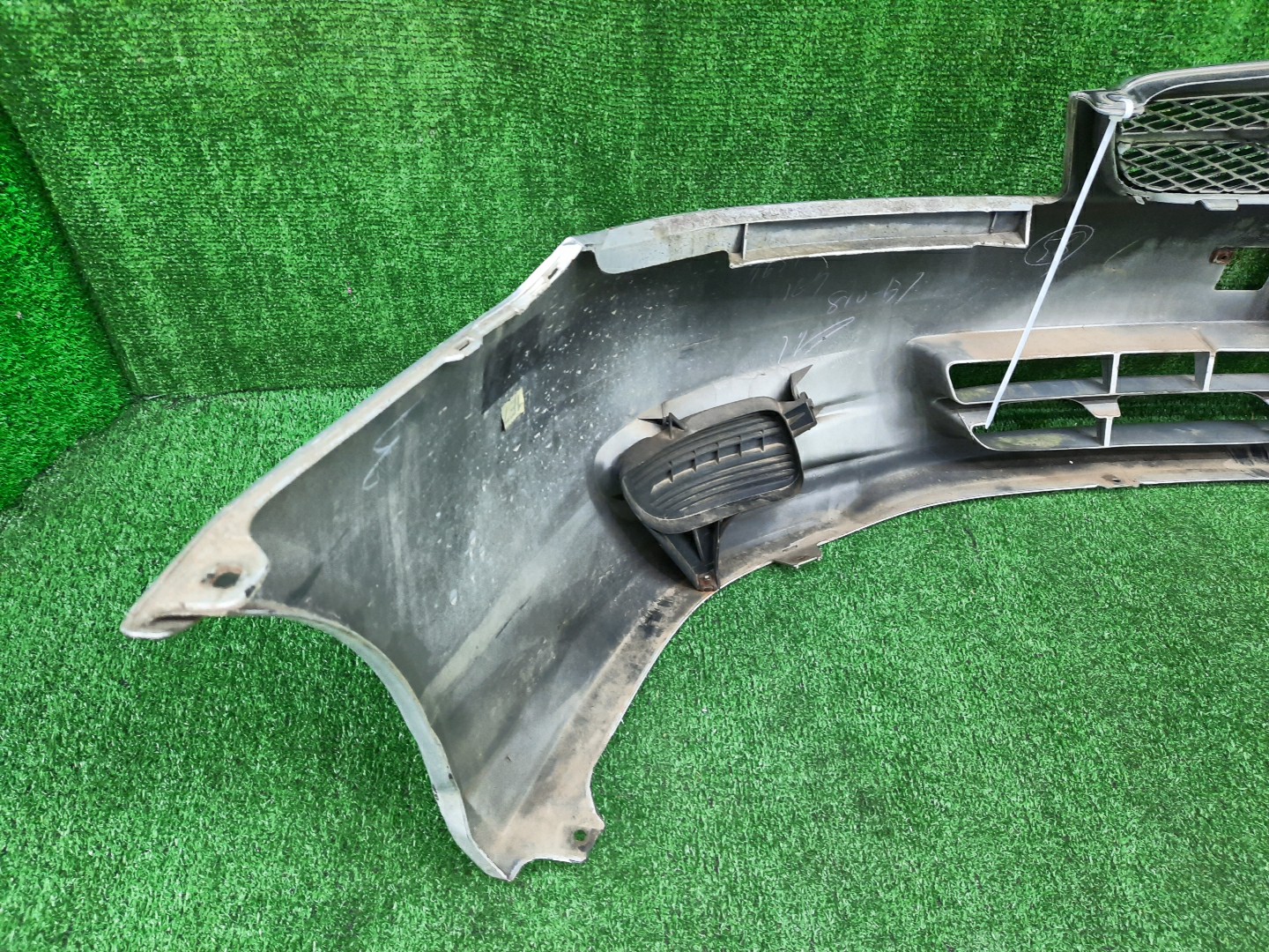Бампер передний TOYOTA COROLLA, COROLLA FIELDER ZZE124, NZE121, NZE120, ZZE122, NZE124, CE121, NZE121G, ZZE123G, ZZE124G, ZZE122G, NZE124G 13725 5 ракурс