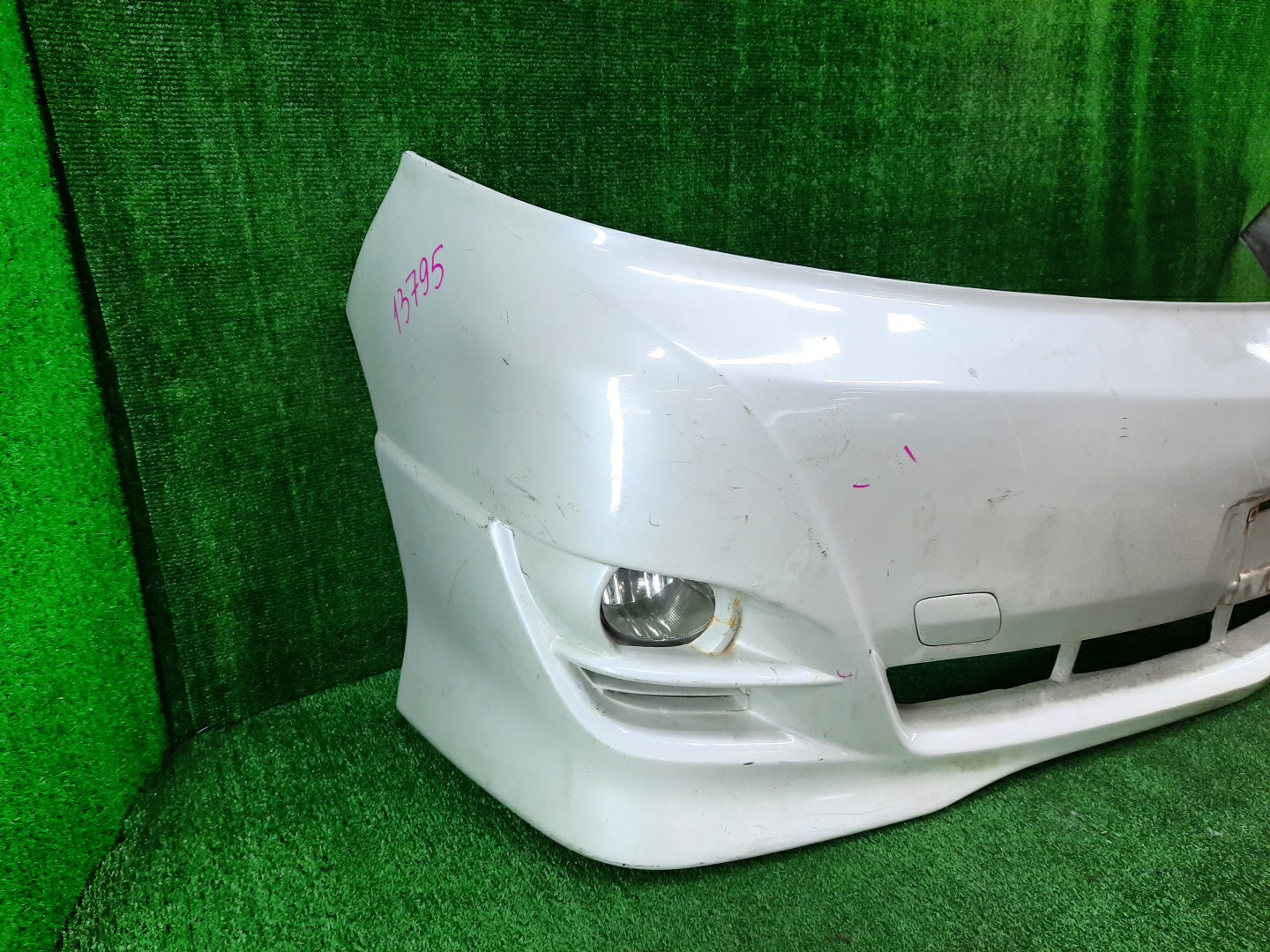 Бампер передний TOYOTA ALPHARD MNH15W, MNH10W, ANH15W, ANH10W 13795 2 ракурс