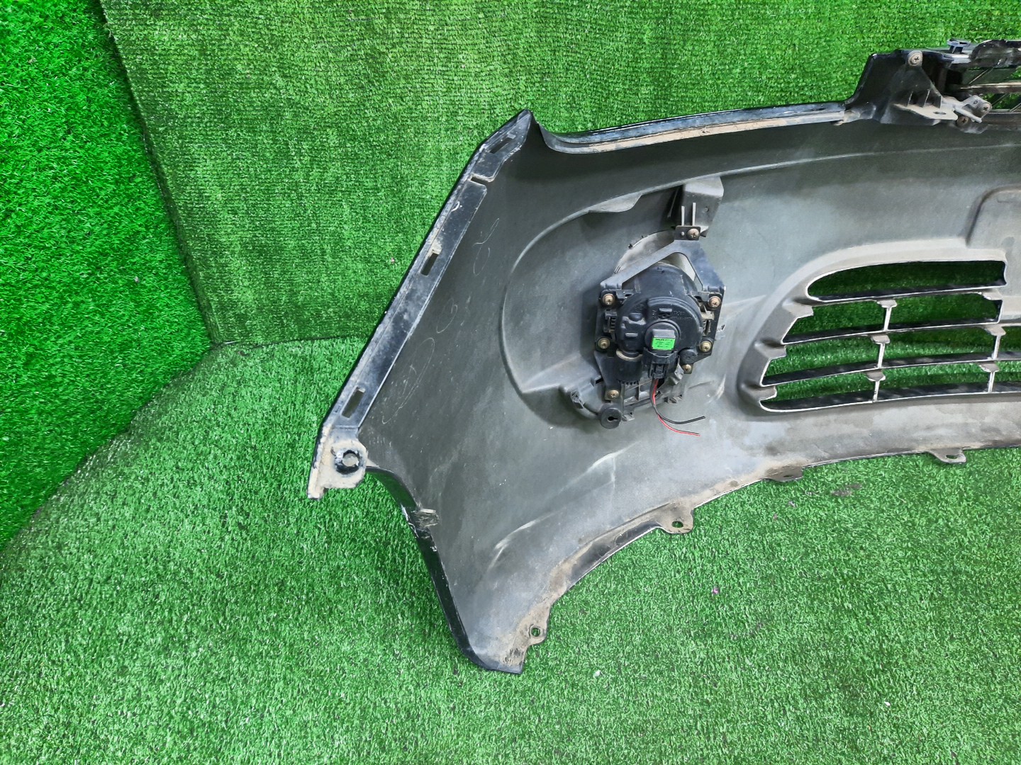 Бампер передний MITSUBISHI COLT PLUS, COLT Z27W, Z22W, Z25W, Z23W, Z24W, Z27WG, Z24A, Z23A, Z21A, Z25A, Z26A, Z27A, Z28A, Z22A 13816 5 ракурс