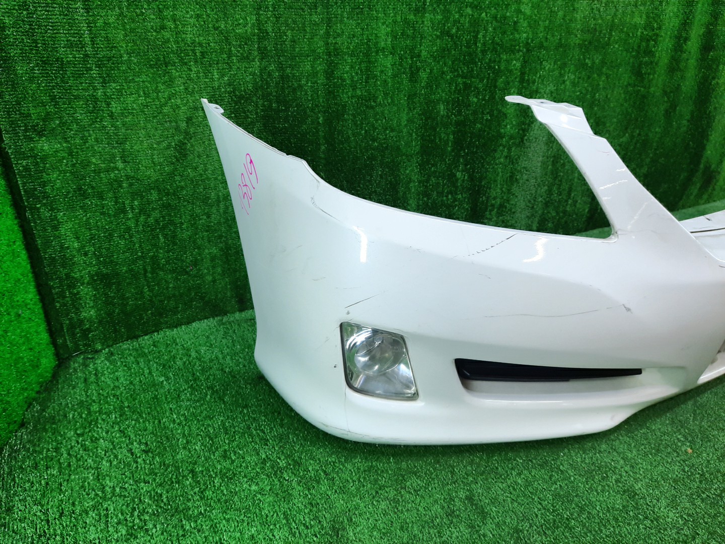 Бампер передний TOYOTA CROWN GRS202 13819 2 ракурс
