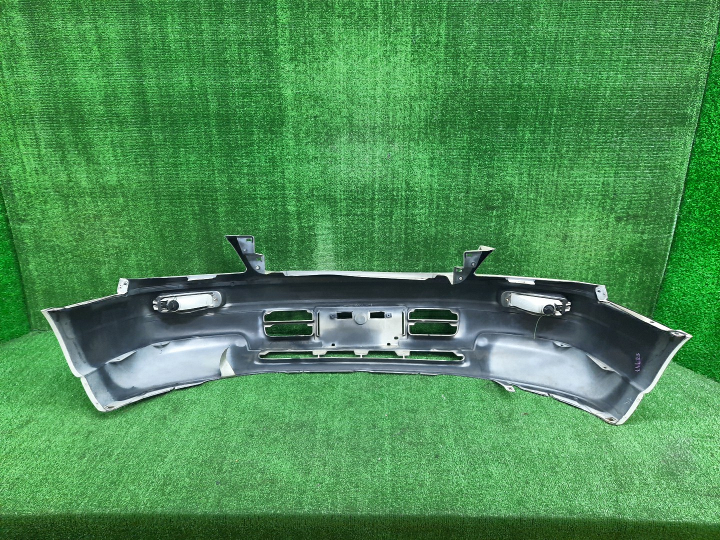 Бампер передний NISSAN STAGEA WHC34, WGNC34, WGC34 13842 4 ракурс