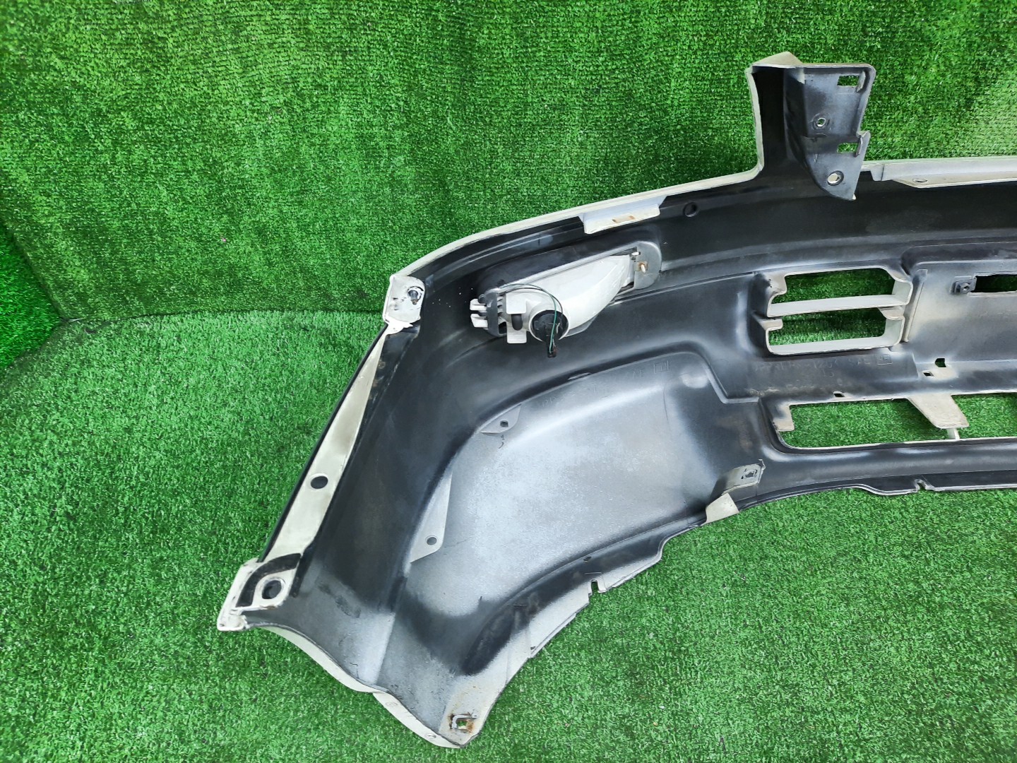 Бампер передний NISSAN STAGEA WHC34, WGNC34, WGC34 13842 5 ракурс