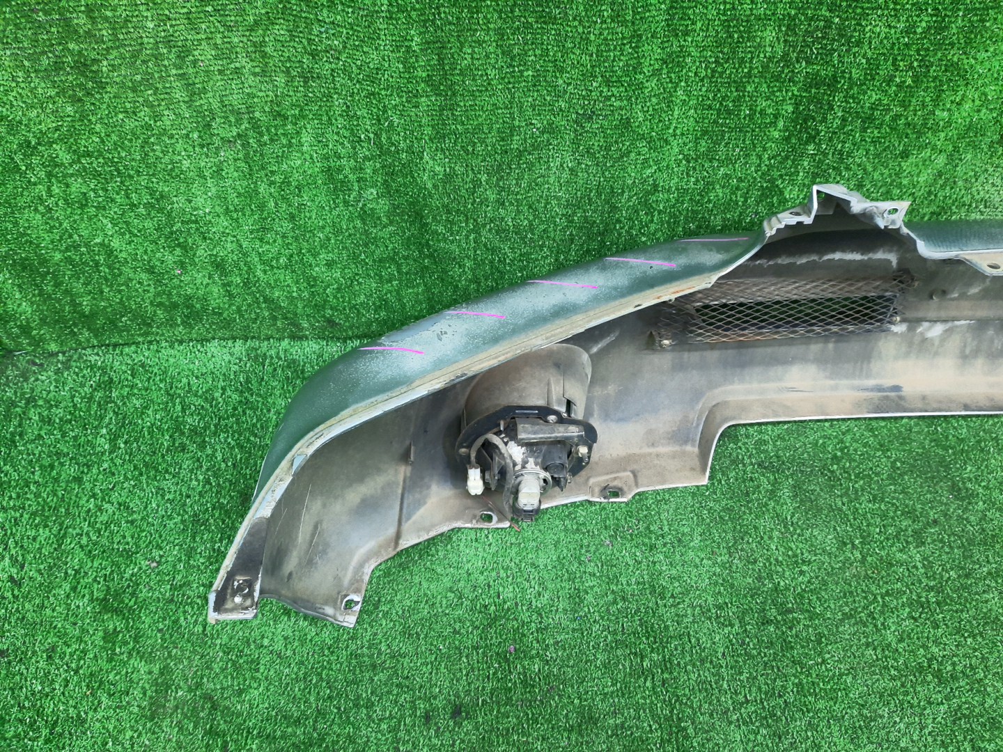 Бампер передний MITSUBISHI PAJERO IO H76W, H66W, H67W, H77W 13934 5 ракурс