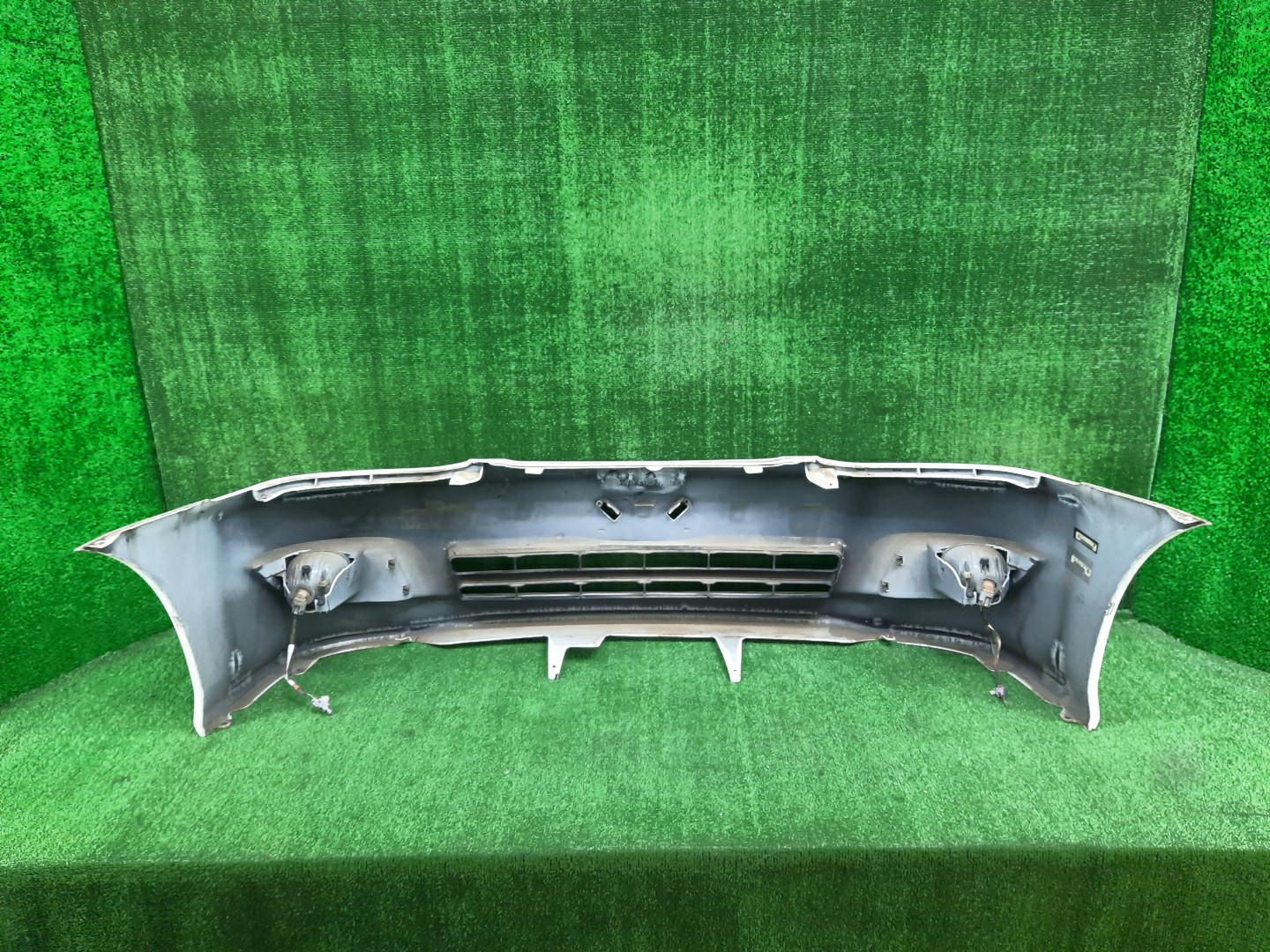Бампер передний TOYOTA IPSUM ACM21W, ACM26W 13968 5 ракурс