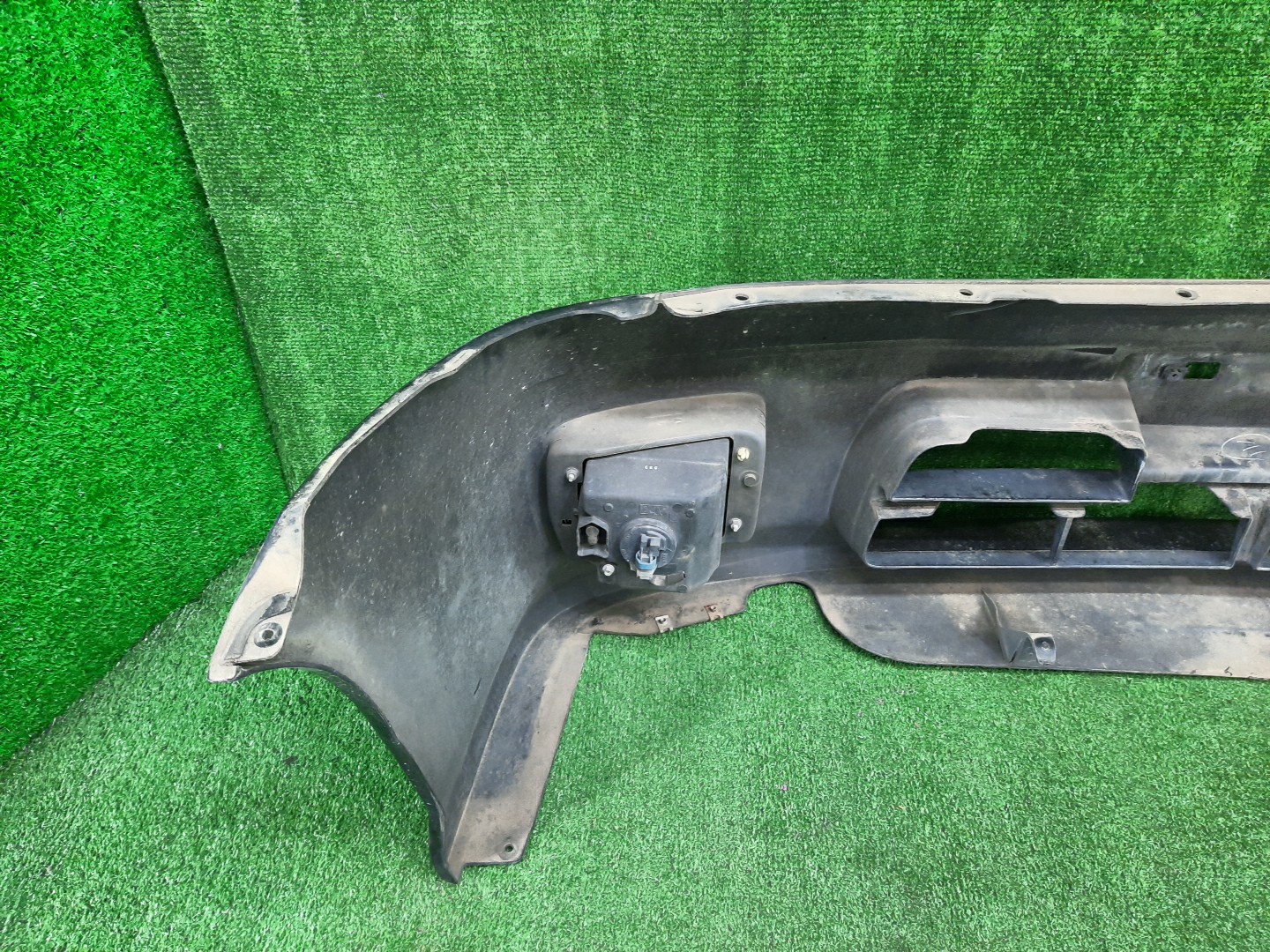 Бампер передний NISSAN SERENA TNC24, TC24, RC24, PC24, PNC24, VC24, VNC24 13991 5 ракурс