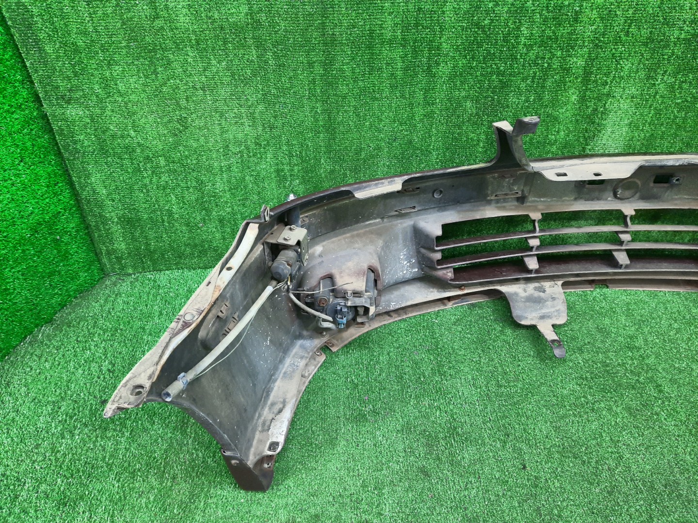 Бампер передний NISSAN BLUEBIRD SYLPHY G10, QG10, FG10, TG10, QNG10 13992 5 ракурс