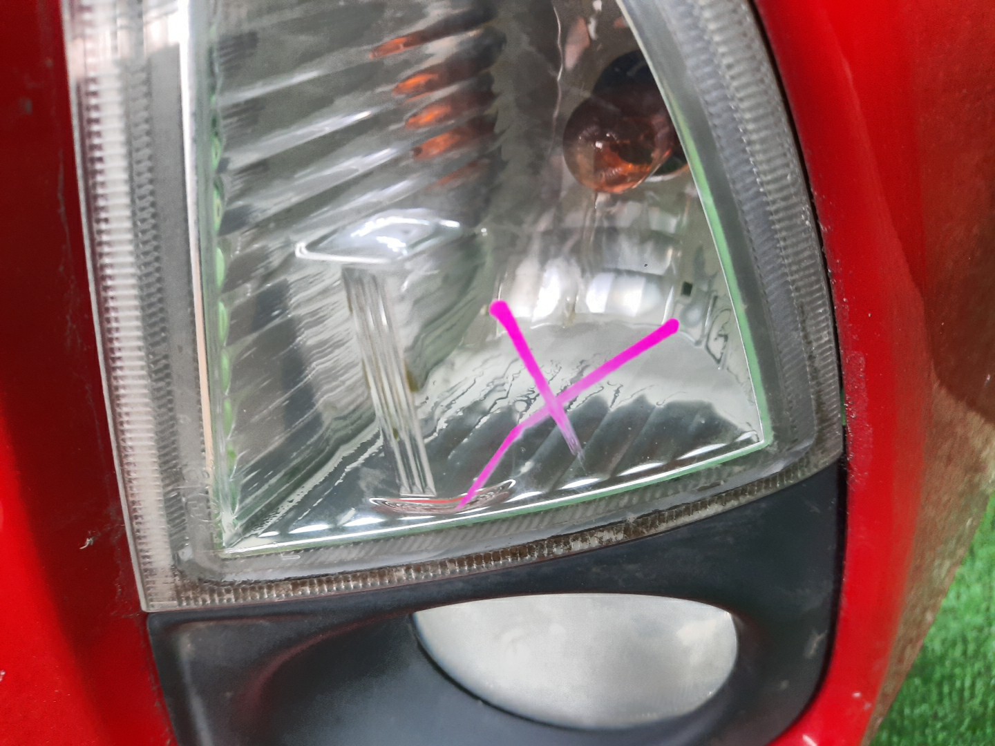 Бампер передний TOYOTA AQUA NHP10 14041 4 ракурс