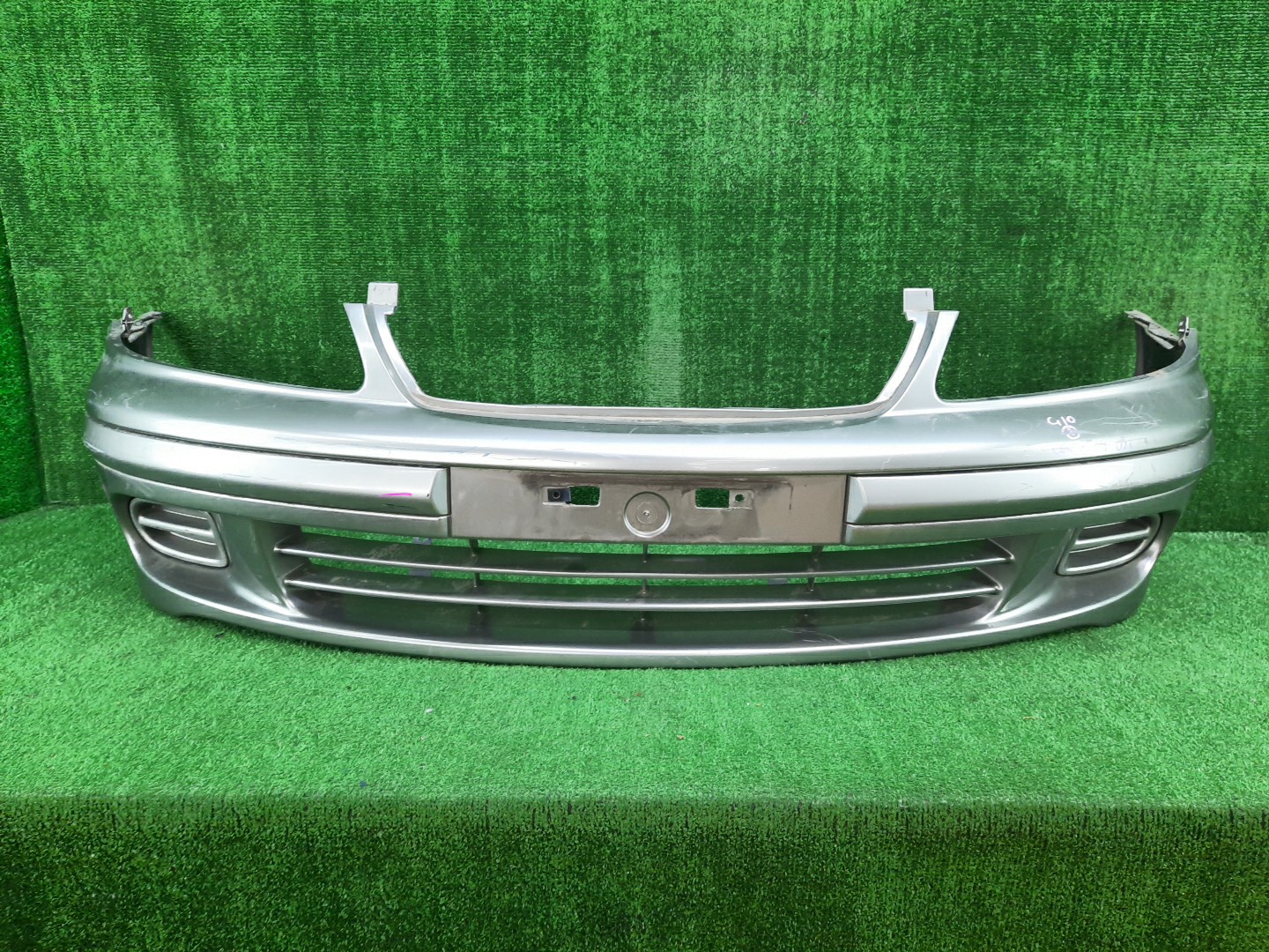 Бампер передний NISSAN BLUEBIRD SYLPHY G10, QG10, FG10, TG10, QNG10 14062 1 ракурс