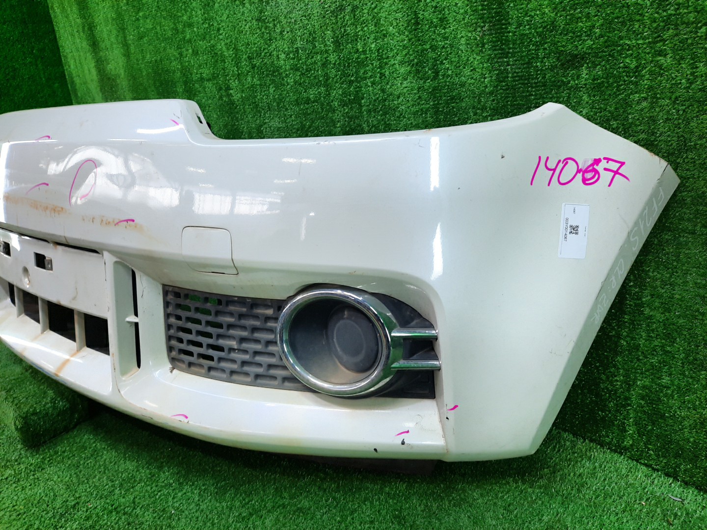 Бампер передний SUZUKI IGNIS FF21S 14067 3 ракурс Бампер передний SUZUKI IGNIS FF21S 14067 3 ракурс