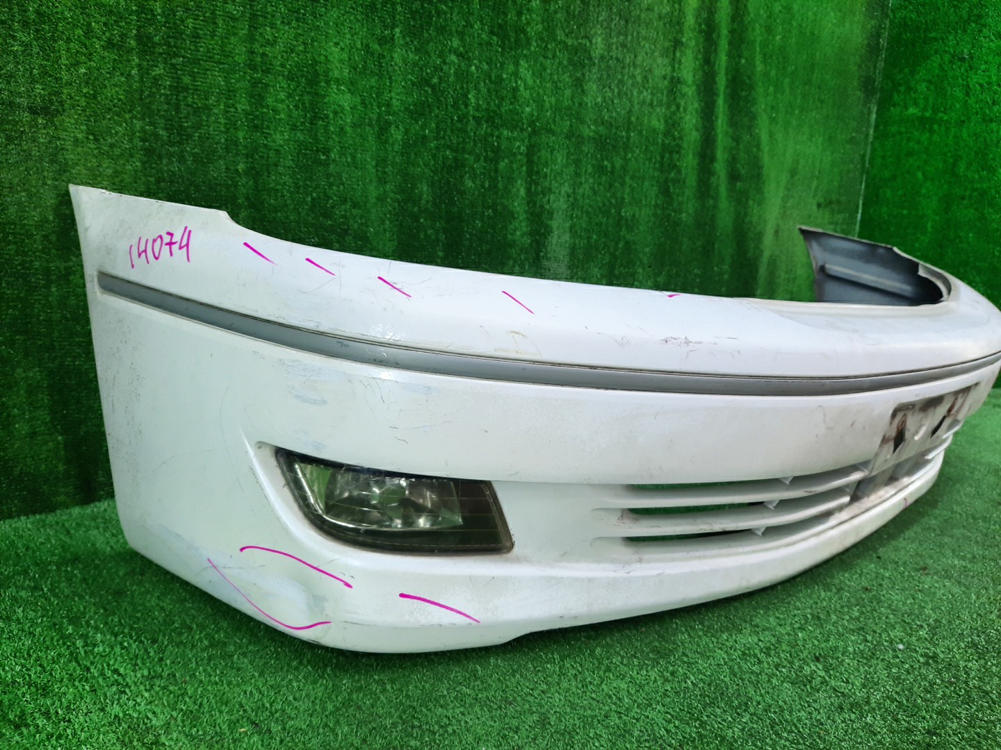 Бампер передний TOYOTA VISTA SV50 14074 2 ракурс