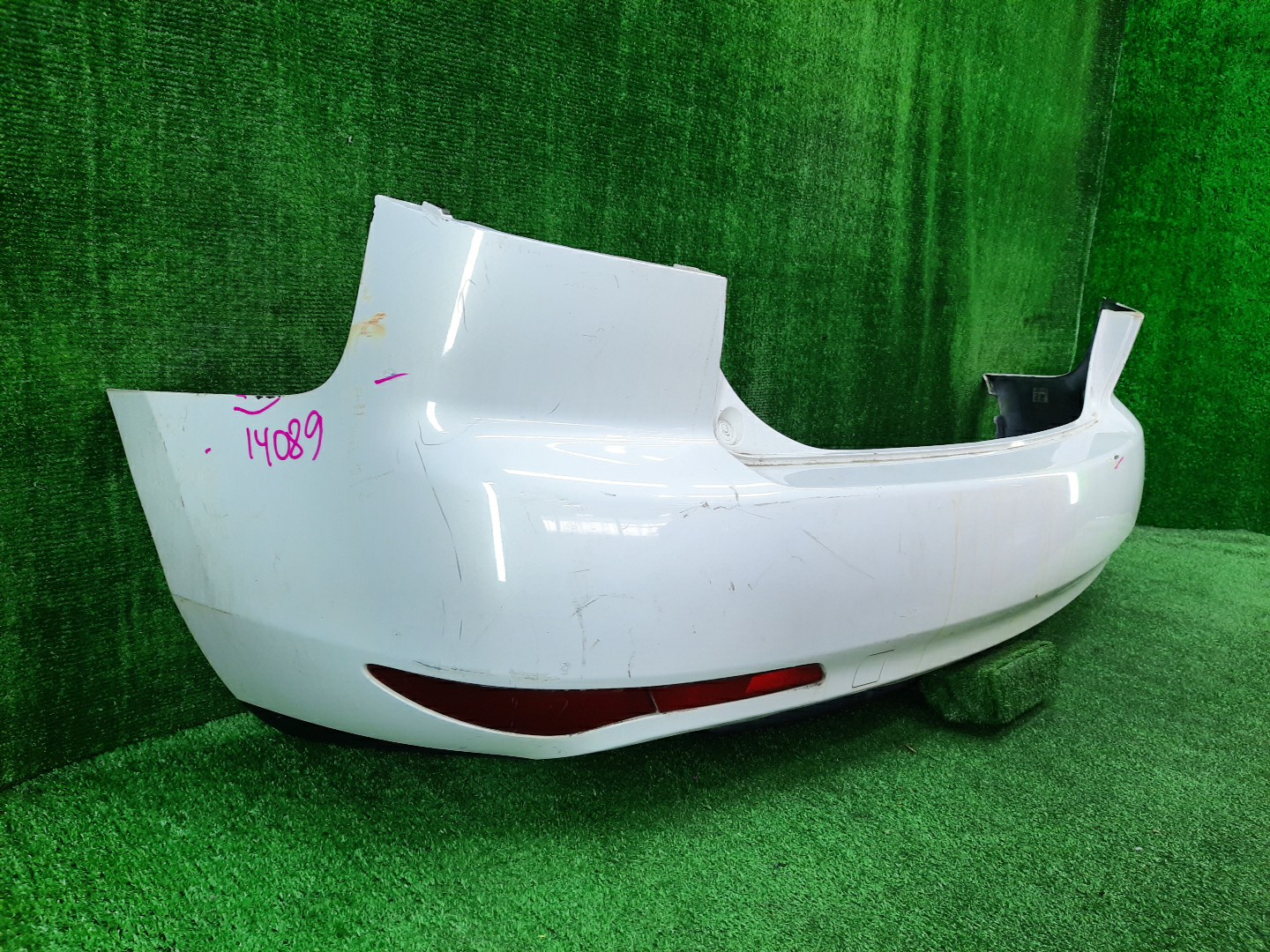 Бампер задний MAZDA CX-7 ER3P 14089 2 ракурс