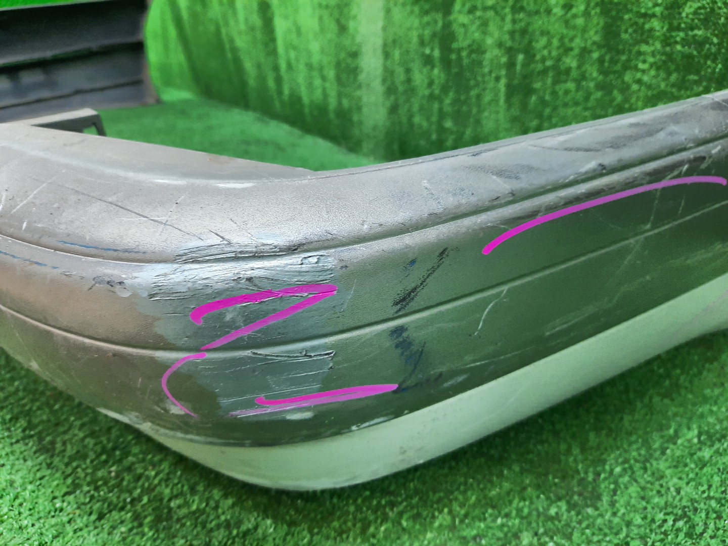 Бампер задний TOYOTA SPRINTER AE111, AE114, AE110, EE111, CE110, CE114 14102 4 ракурс