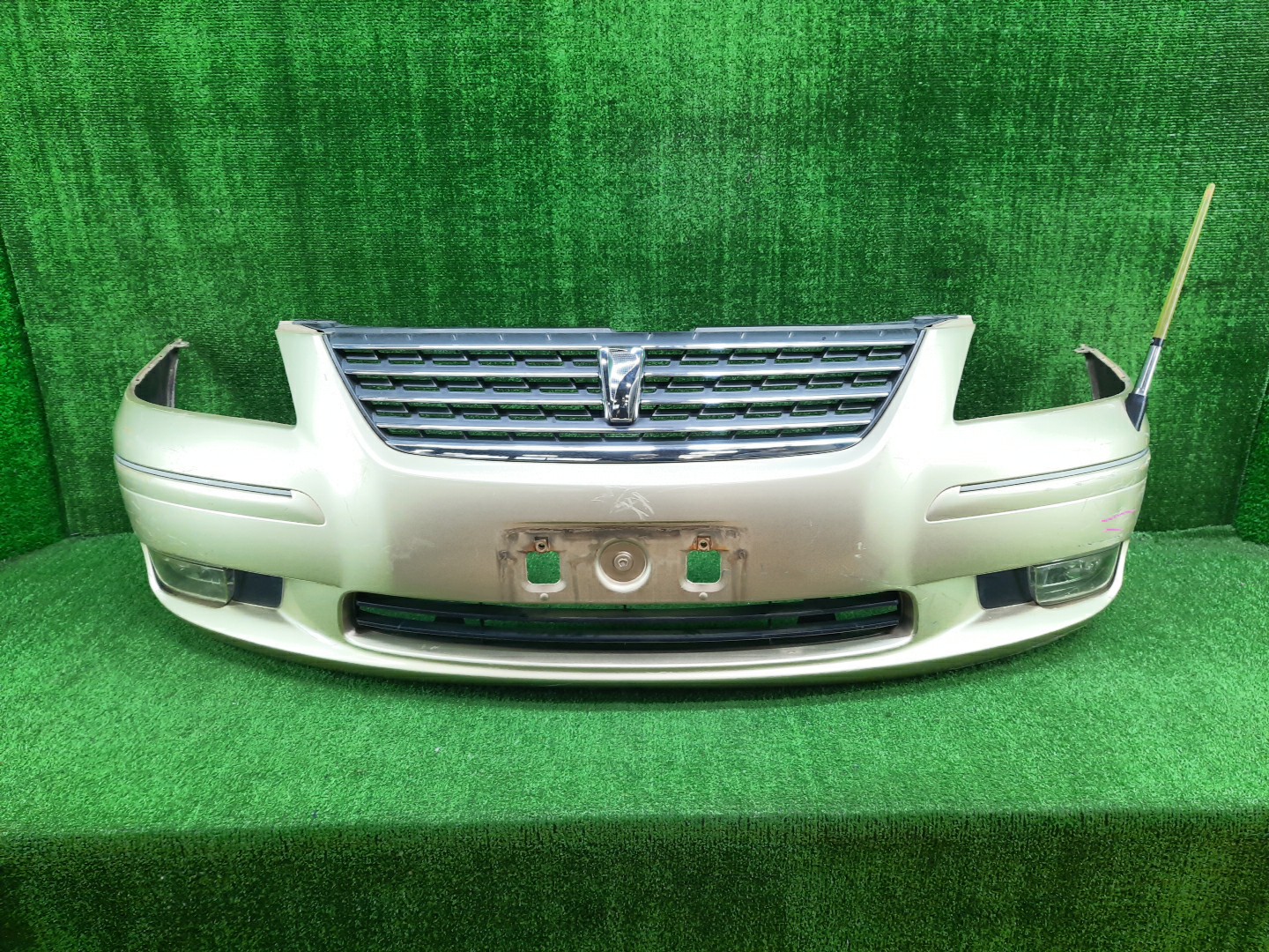 Бампер передний TOYOTA PREMIO ZZT240, NZT240, AZT240, ZZT245 14169 1 ракурс