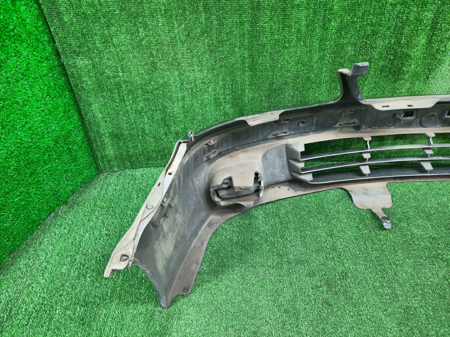 Бампер передний NISSAN BLUEBIRD SYLPHY G10, QG10, FG10, TG10, QNG10 14170 5 ракурс