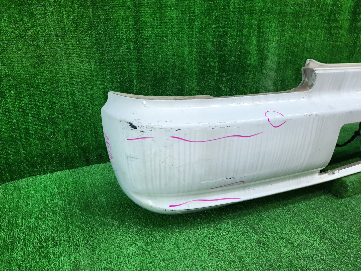 Бампер задний TOYOTA CORONA EXIV ST203, ST202, ST200 14196 2 ракурс