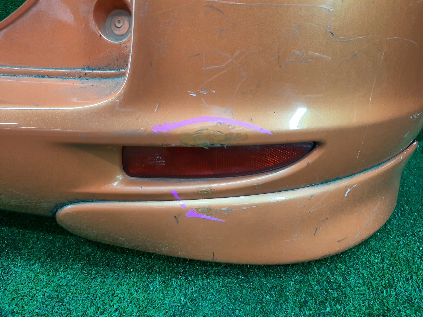 Бампер задний MAZDA DEMIO DY3W, DY5W, DY3R 14200 4 ракурс