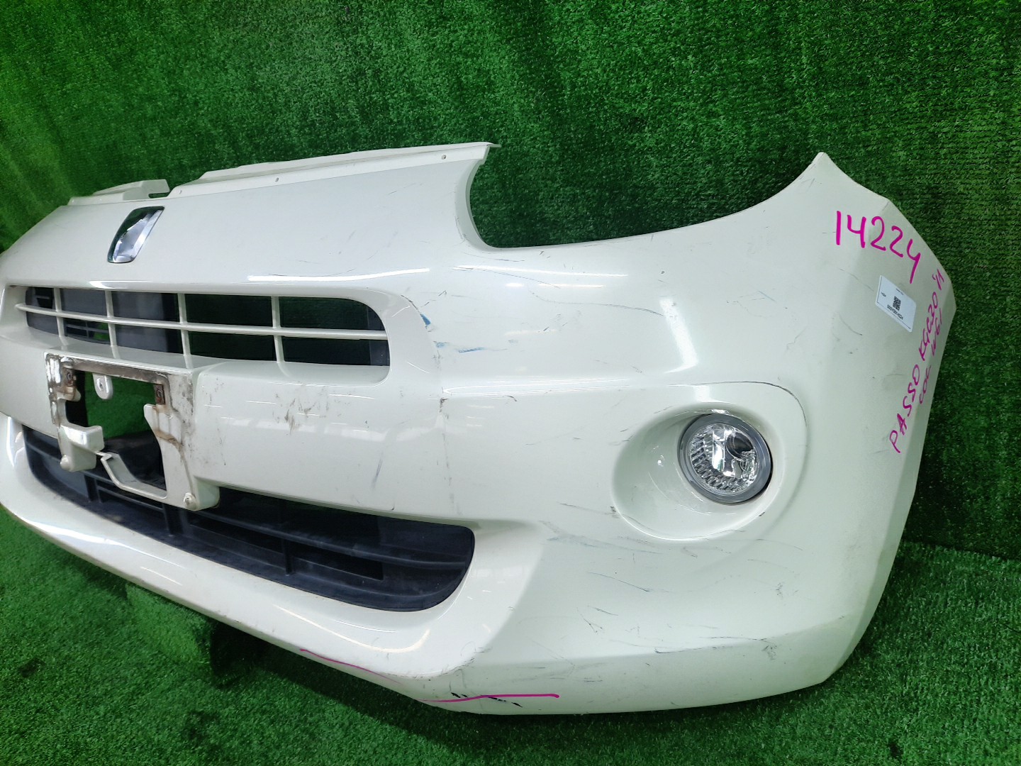 Бампер передний TOYOTA PASSO KGC30, KGC35 14224 3 ракурс