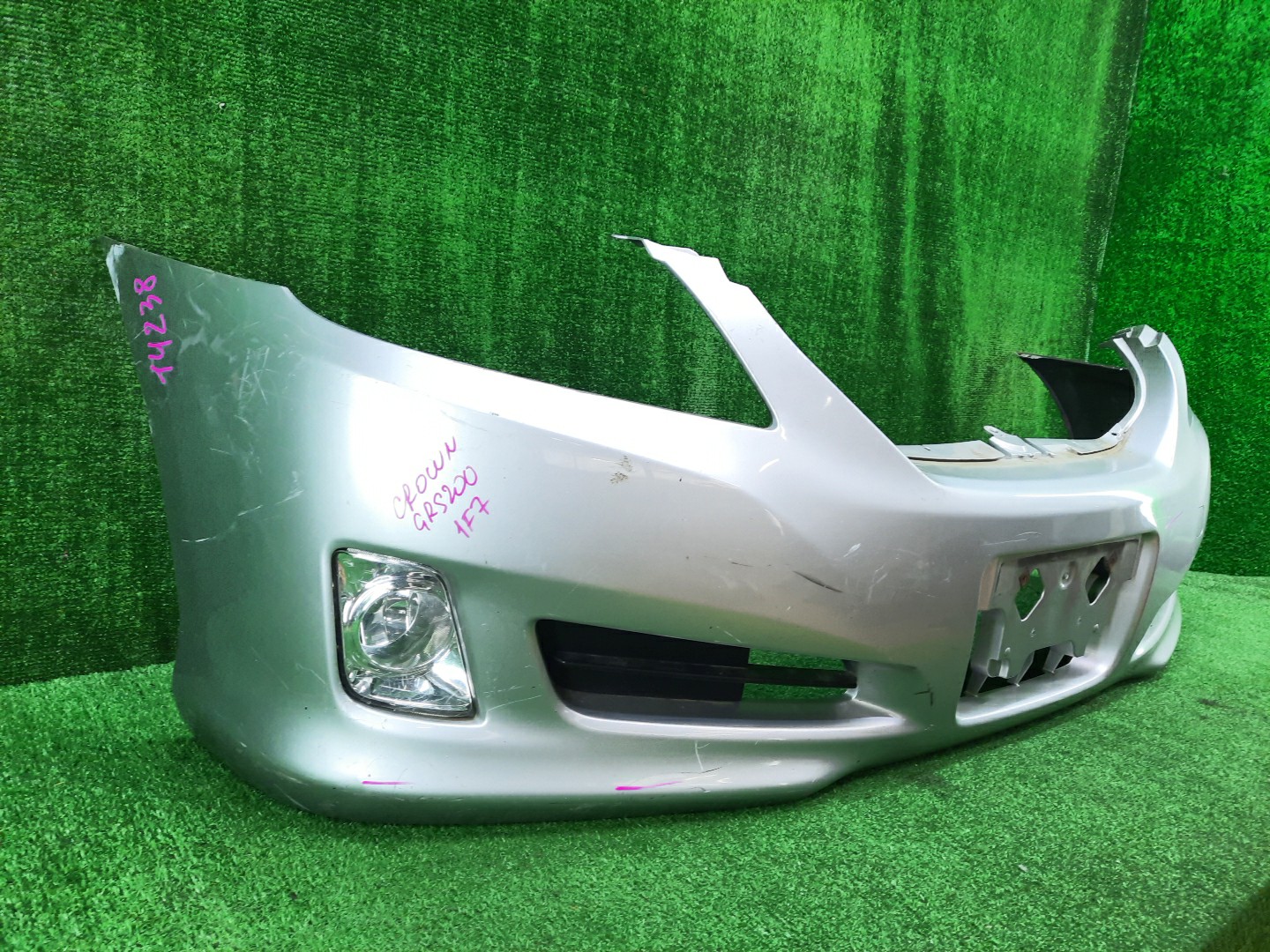 Бампер передний TOYOTA CROWN GRS200 14238 3 ракурс