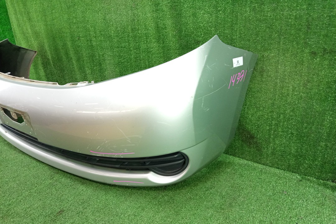 Бампер передний TOYOTA ISIS ZNM10, ZNM10W, ANM10, ANM10W, ANM15, ANM15W, ZGM10, ZGM10W, ZGM11, ZGM11W, ZGM15, ZGM15W, ANM10G, ZGM10G, ANM15G, ZNM10G, ZGM11G, ZGM15G 14391 3 ракурс