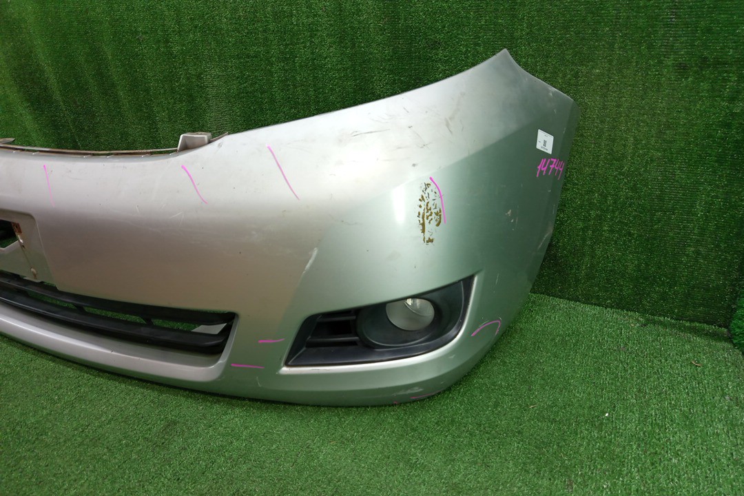 Бампер передний TOYOTA ISIS ZNM10, ZNM10W, ANM10, ANM10W, ANM15, ANM15W, ZGM10, ZGM10W, ZGM11, ZGM11W, ZGM15, ZGM15W, ANM10G, ZGM10G, ANM15G, ZNM10G, ZGM11G, ZGM15G 14744 5 ракурс