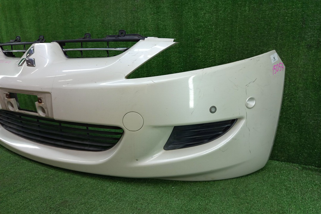 Бампер передний MITSUBISHI GRANDIS NA4W 15057 3 ракурс Бампер передний MITSUBISHI GRANDIS NA4W 15057 3 ракурс