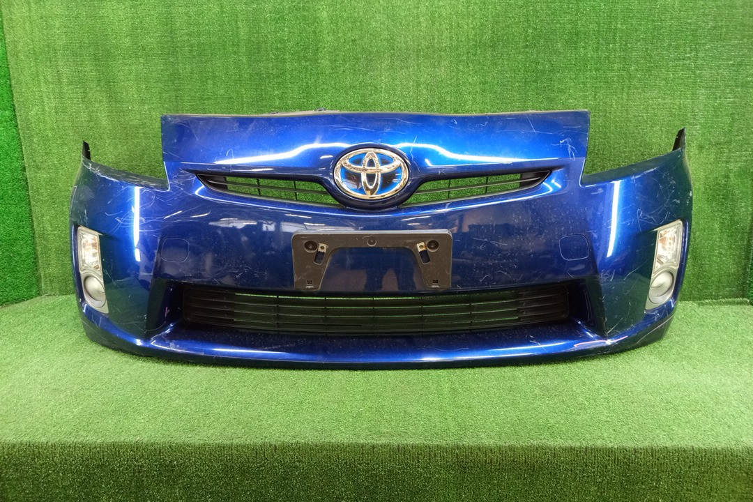 Бампер передний TOYOTA PRIUS ZVW30 15061 1 ракурс