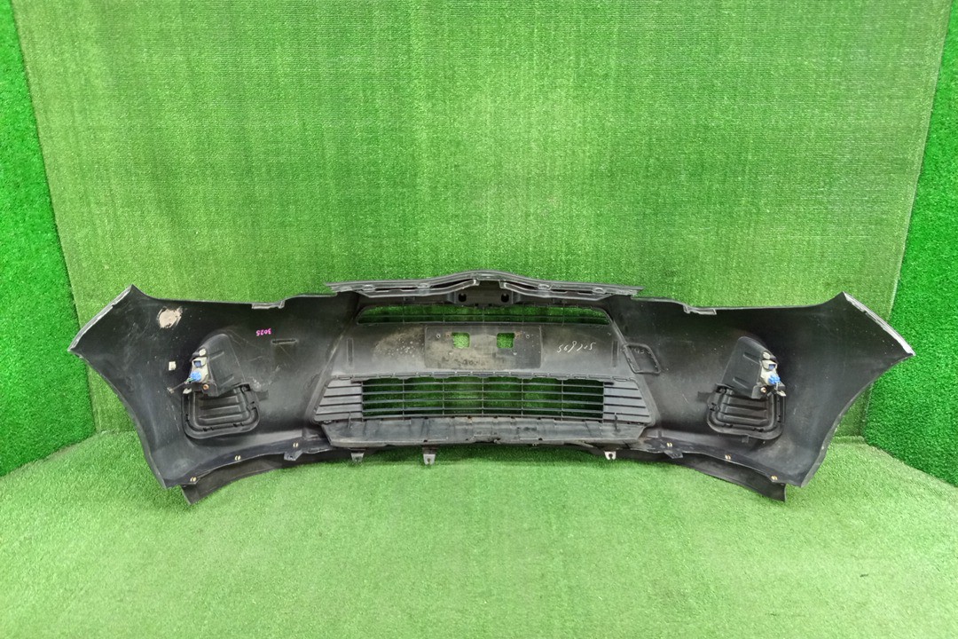 Бампер передний TOYOTA AQUA NHP10 15211 5 ракурс