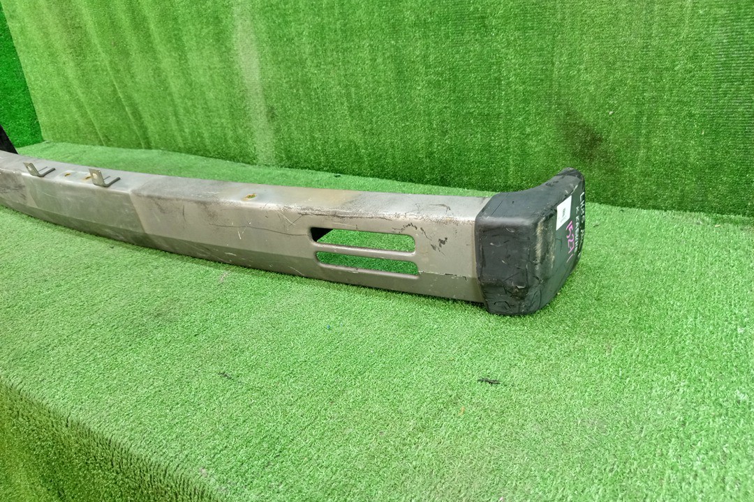 Бампер передний TOYOTA HIACE LH85 15271 3 ракурс Бампер передний TOYOTA HIACE LH85 15271 3 ракурс