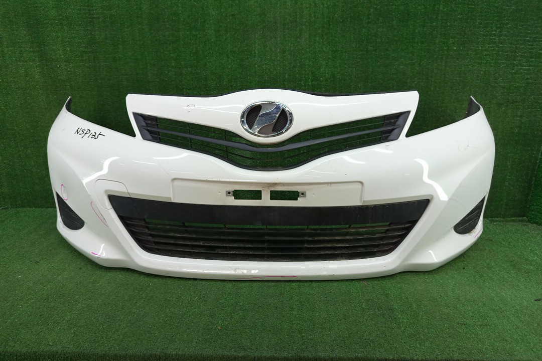 Бампер передний TOYOTA VITZ, YARIS KSP130, NSP130, NSP135, NCP131 15290 1 ракурс Бампер передний TOYOTA VITZ, YARIS KSP130, NSP130, NSP135, NCP131 15290 1 ракурс