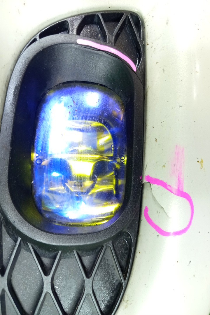 Бампер передний TOYOTA VITZ, YARIS SCP10, NCP10, SCP13, NCP15, NCP11, NCP13 15567 4 ракурс Бампер передний TOYOTA VITZ, YARIS SCP10, NCP10, SCP13, NCP15, NCP11, NCP13 15567 4 ракурс