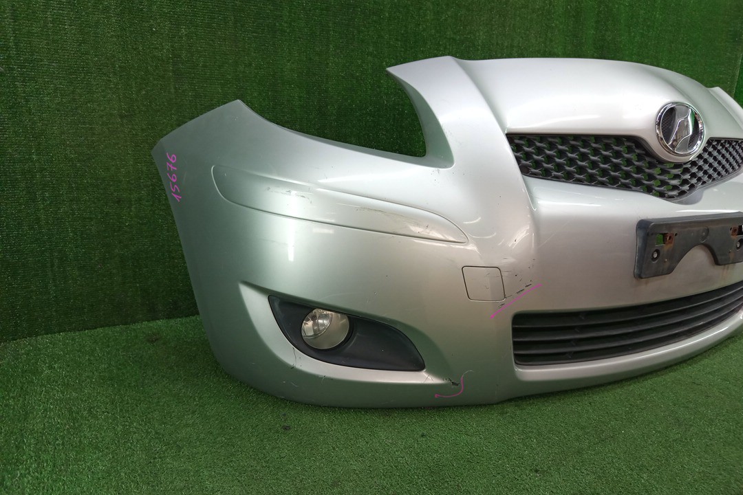 Бампер передний TOYOTA VITZ, YARIS NCP96, SCP90, KSP90, NCP95, NCP91 15676 2 ракурс Бампер передний TOYOTA VITZ, YARIS NCP96, SCP90, KSP90, NCP95, NCP91 15676 2 ракурс