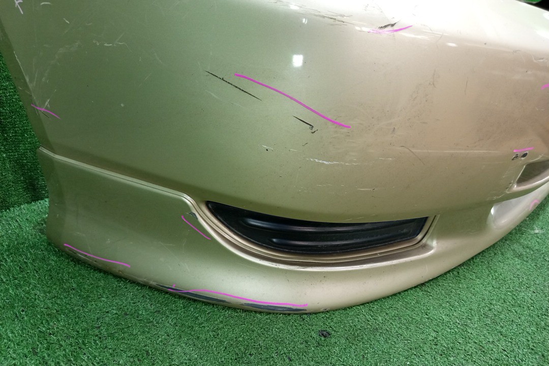 Бампер передний TOYOTA ALLEX, COROLLA RUNX ZZE124, NZE121, ZZE122, ZZE123, NZE124 15760 3 ракурс Бампер передний TOYOTA ALLEX, COROLLA RUNX ZZE124, NZE121, ZZE122, ZZE123, NZE124 15760 3 ракурс