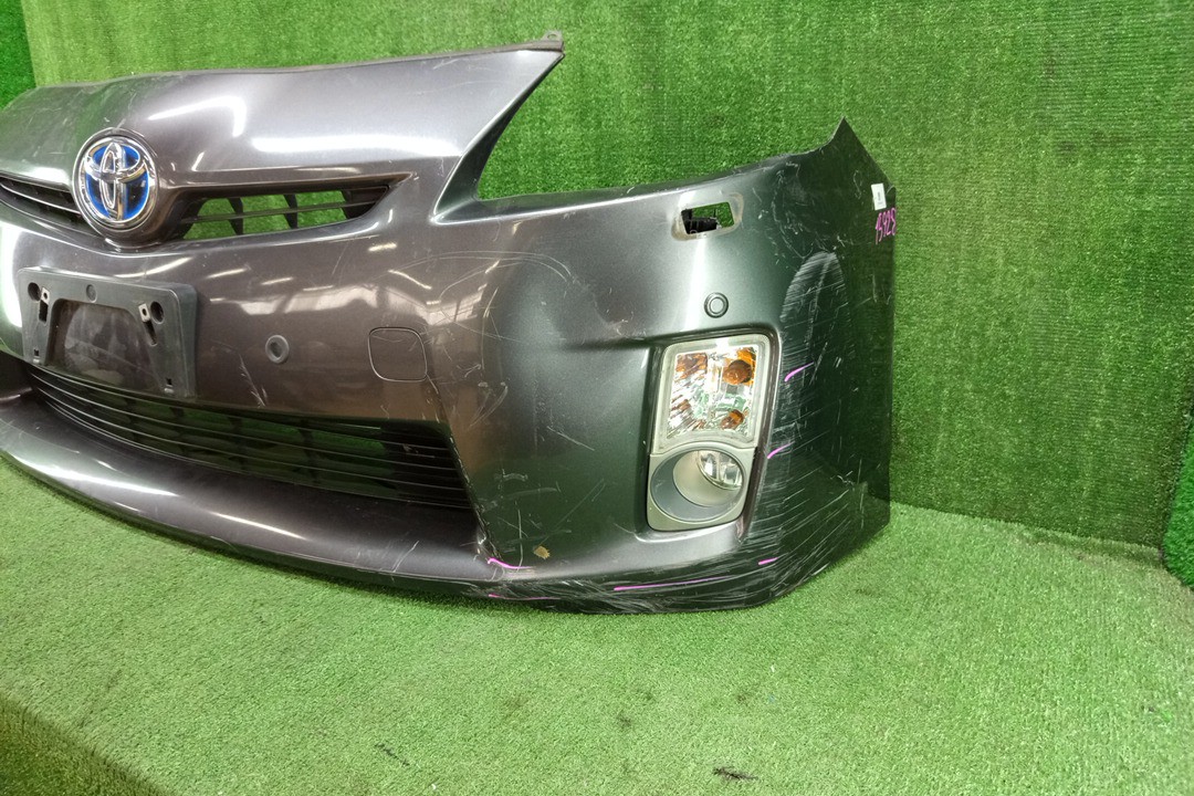 Бампер передний TOYOTA PRIUS ZVW30 15928 3 ракурс Бампер передний TOYOTA PRIUS ZVW30 15928 3 ракурс