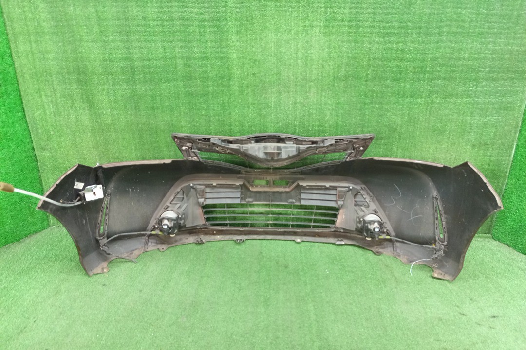 Бампер передний TOYOTA VITZ, YARIS KSP130, NSP130, NSP135, NCP131 16056 4 ракурс Бампер передний TOYOTA VITZ, YARIS KSP130, NSP130, NSP135, NCP131 16056 4 ракурс
