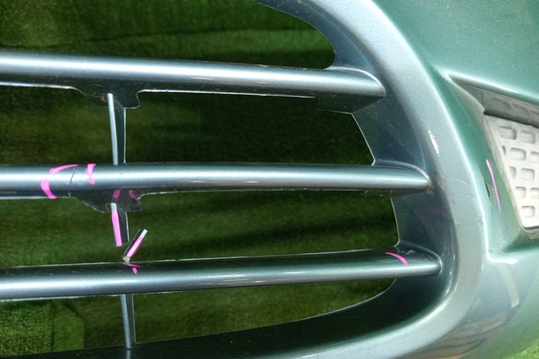 Бампер передний MITSUBISHI COLT PLUS, COLT Z27W, Z22W, Z25W, Z23W, Z24W, Z27WG, Z24A, Z23A, Z21A, Z25A, Z26A, Z27A, Z28A, Z22A 16198 5 ракурс Бампер передний MITSUBISHI COLT PLUS, COLT Z27W, Z22W, Z25W, Z23W, Z24W, Z27WG, Z24A, Z23A, Z21A, Z25A, Z26A, Z27A, Z28A, Z22A 16198 5 ракурс