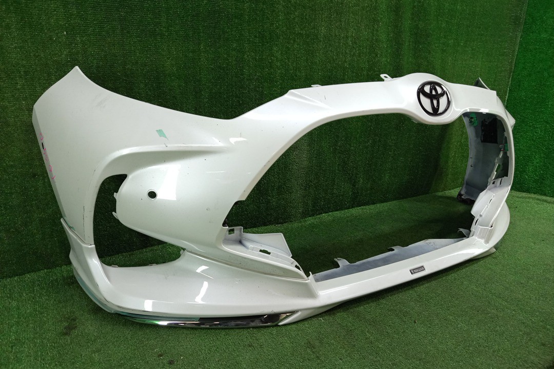 Бампер передний TOYOTA YARIS MXPH10, MXPH15, KSP210, MXPA10, MXPA15 52119-K0020 3 ракурс Бампер передний TOYOTA YARIS MXPH10, MXPH15, KSP210, MXPA10, MXPA15 52119-K0020 3 ракурс