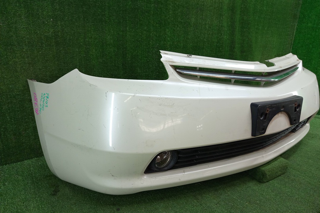 Бампер передний TOYOTA PRIUS NHW20 16380 3 ракурс Бампер передний TOYOTA PRIUS NHW20 16380 3 ракурс