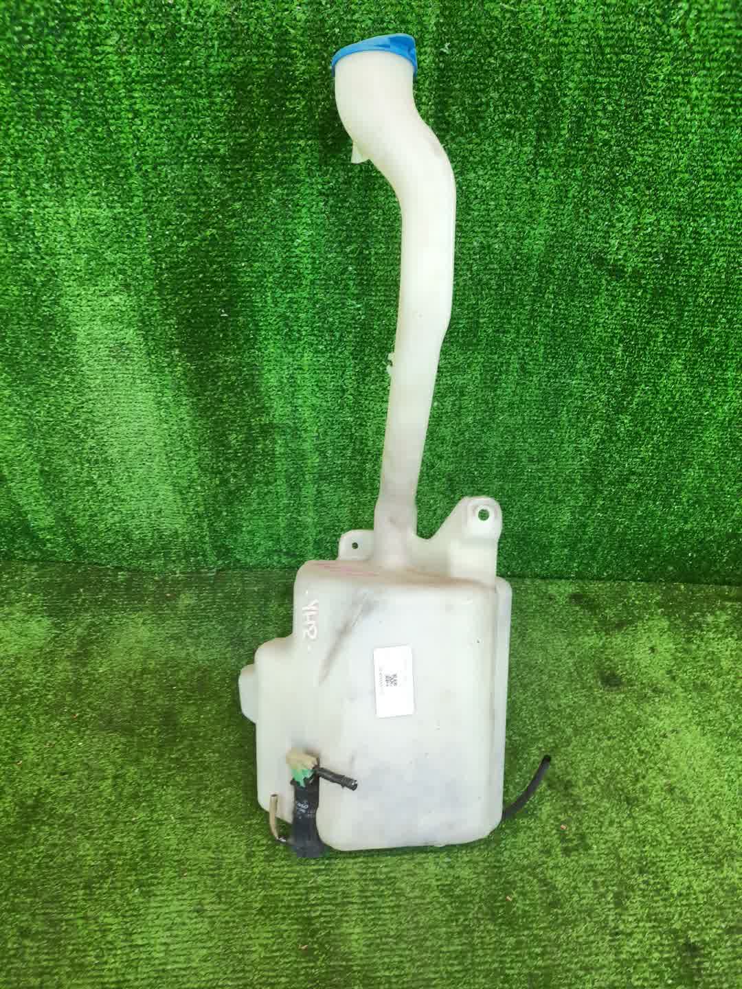 Бачок омывателя HONDA ELEMENT YH2 1717 1 ракурс