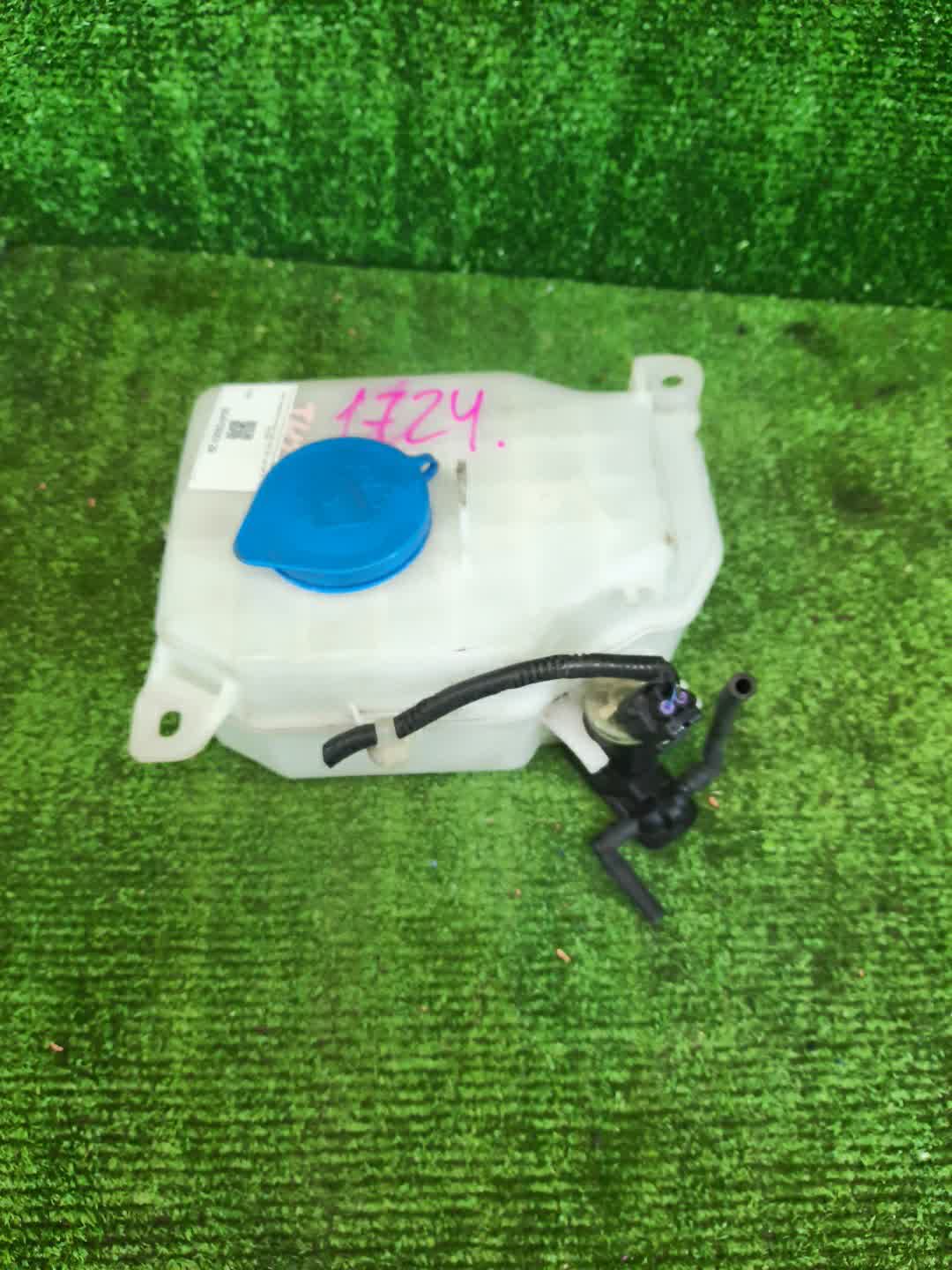 Бачок омывателя HONDA N-WGN JH3 1725 1 ракурс