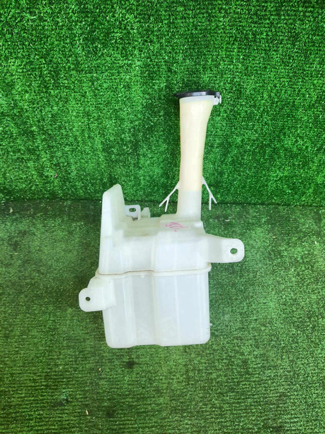 Бачок омывателя TOYOTA COROLLA ZZE124, NZE121, NZE120, ZZE122, NZE124, CE121 1821 2 ракурс